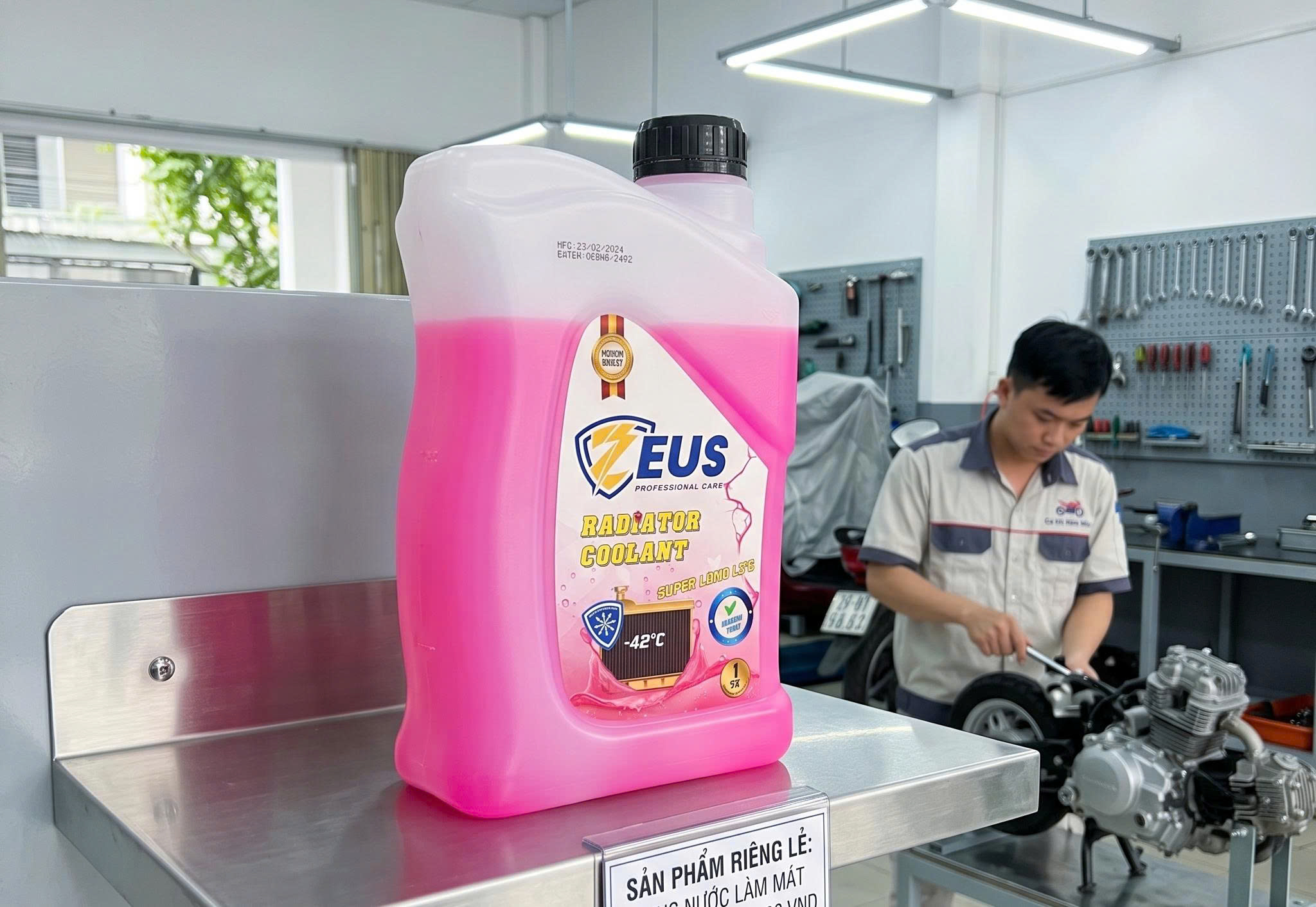 Vì Sao Xe Làm Mát Dung Dịch Không Nên Dùng Nước Lã Thay Coolant?